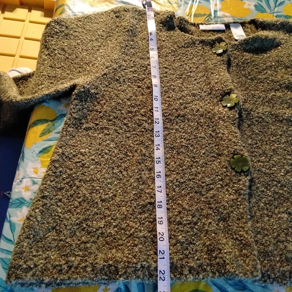 JH Collectibles Olive Green Cardigan - Picture 4 of 7